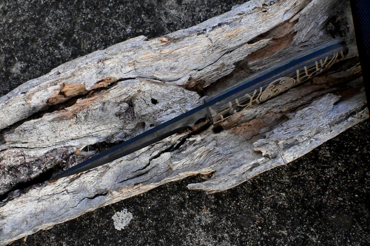 Skinning Knife - D2 Steel Fixed Blade Knife with Sheath - Outdoor Full Tang Knife - Camping Knife - Camp Knife image number 4