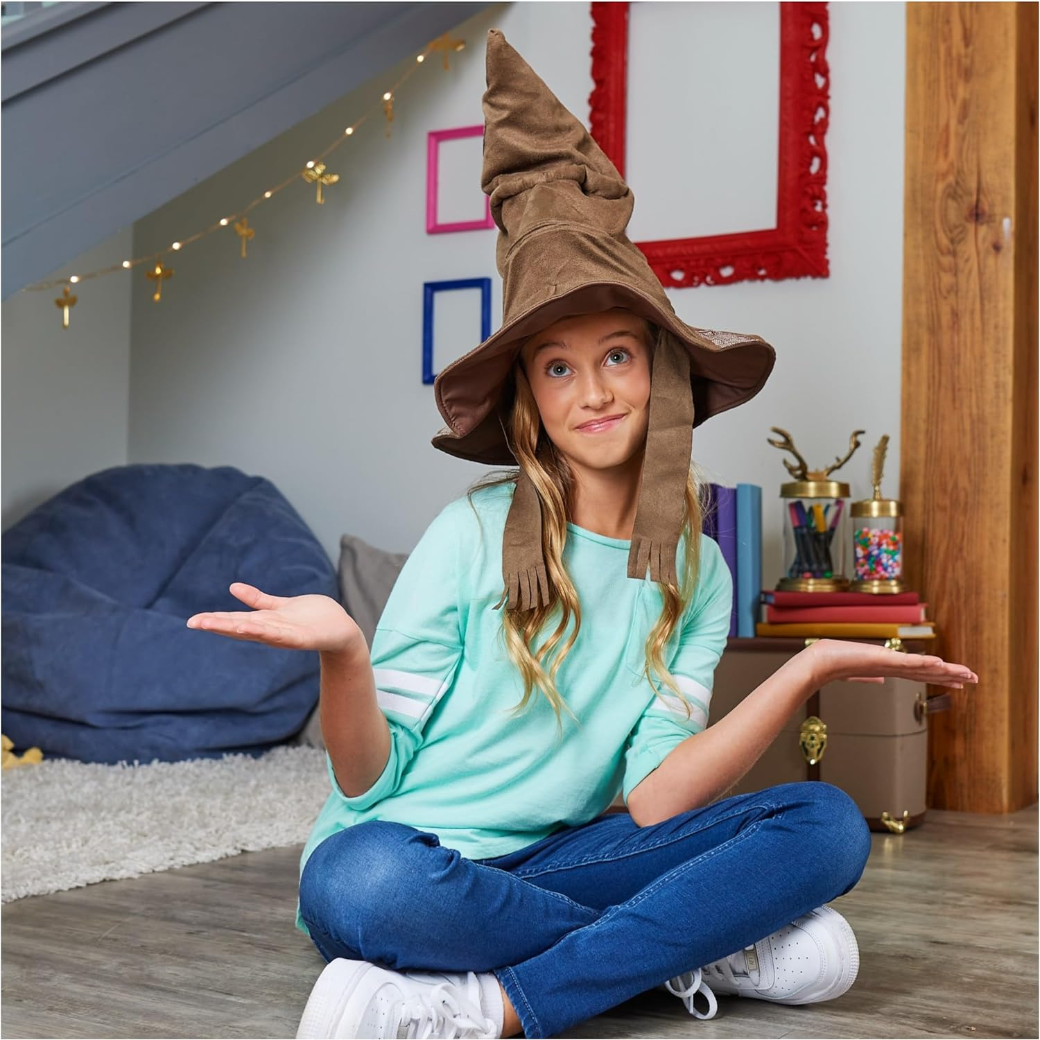 Wizarding World, Talking Sorting Hat with 15 Phrases for Harry Potter Pretend Play, Kids&rsquo; Toys for Aged 5 and Up