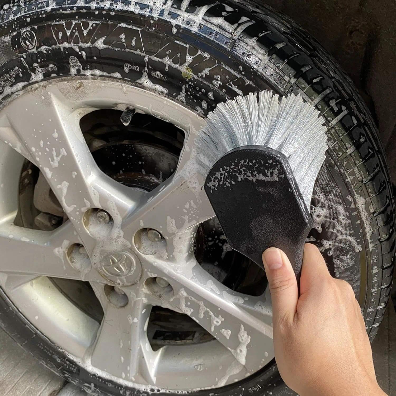 Unron Wheel & Tire Brush for Car Rim, Soft Bristle Car Wash Brush, Cleans Tires & Releases Dirt and Road Grime, Short Handle for Easy Scrubbing Black