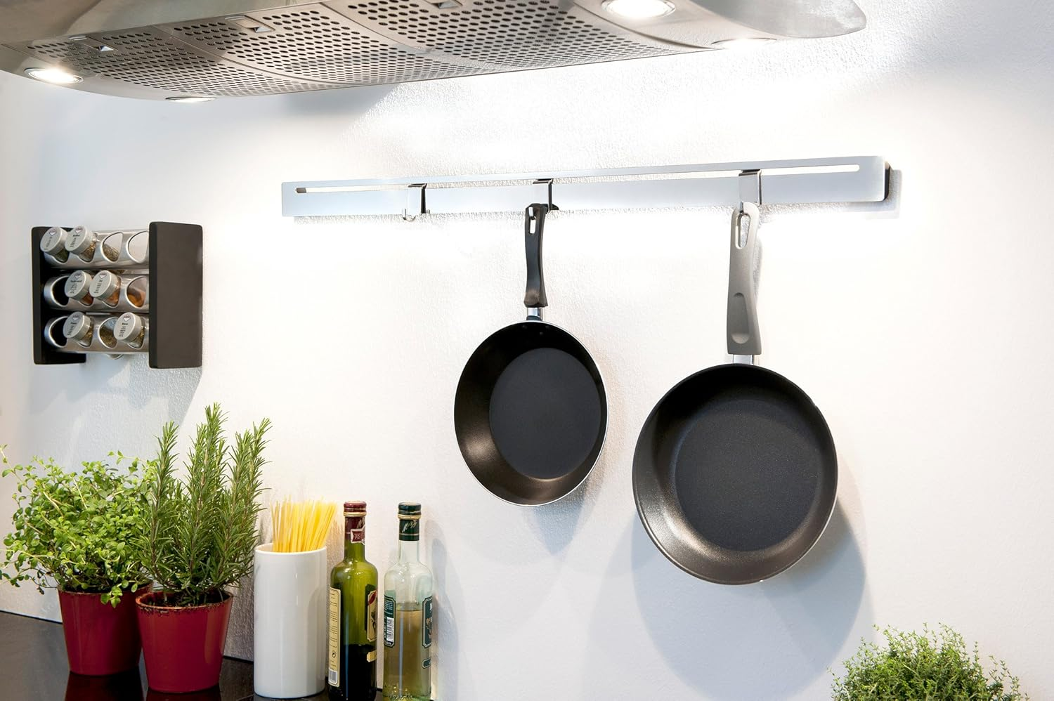 Tesa UK Powerbond Ultra Strong Foam Double Sided Tape, 5 M X 19 Mm image number 5