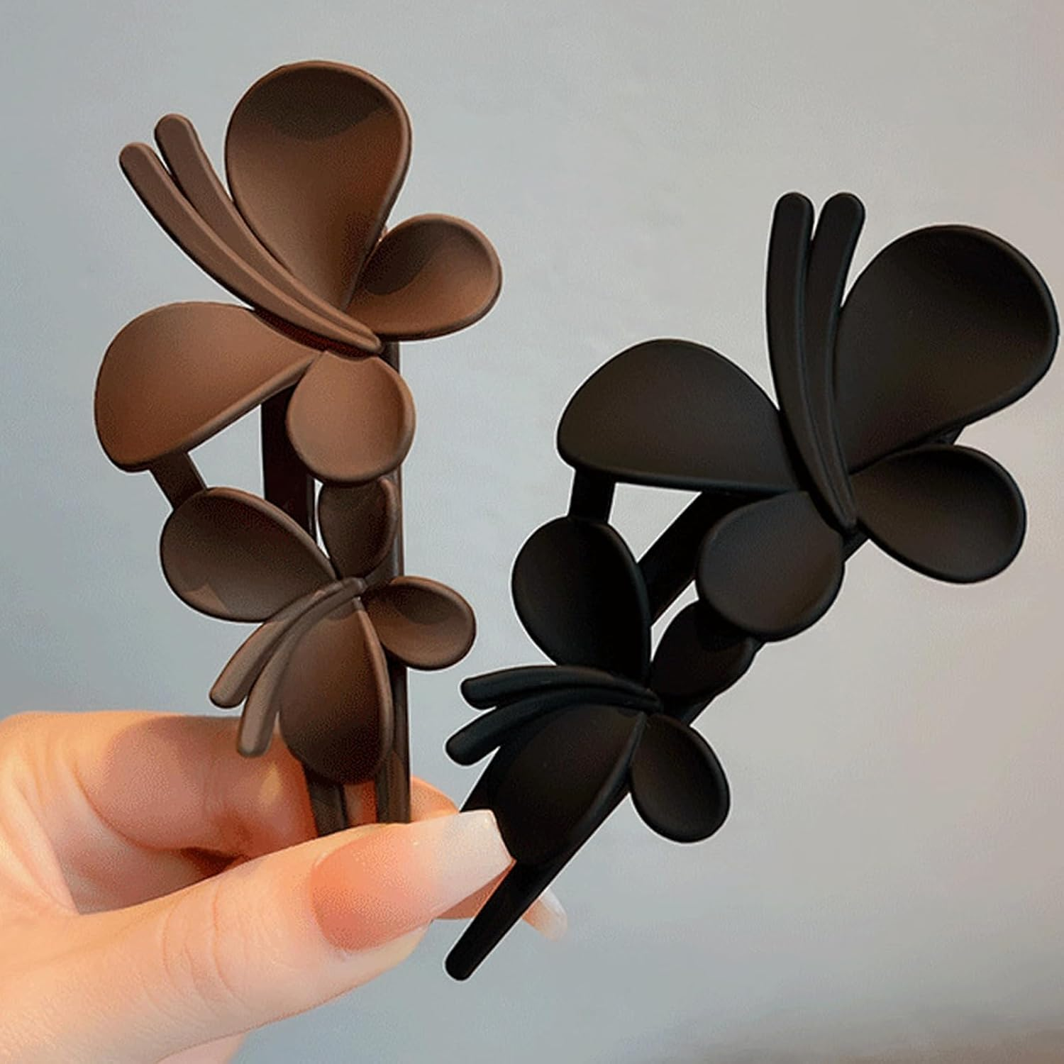 4 Pcs Curved Design Hair Clips,Matte Flat Claw Hair Clips for Women Girls,Curved Flat Hair Clip Clamps for Thick and Thin Hair,Hair Accessories for Women and Girls,Black and Brown image number 3