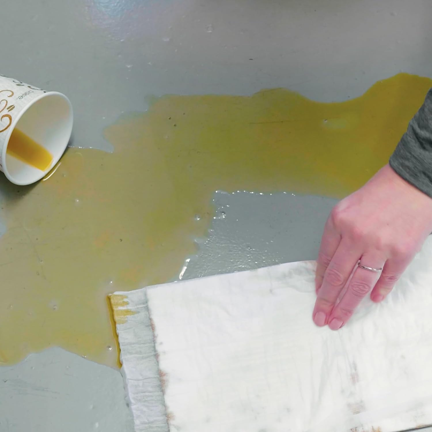 Quick Dam WUM-10 Absorbent Mats, White image number 1