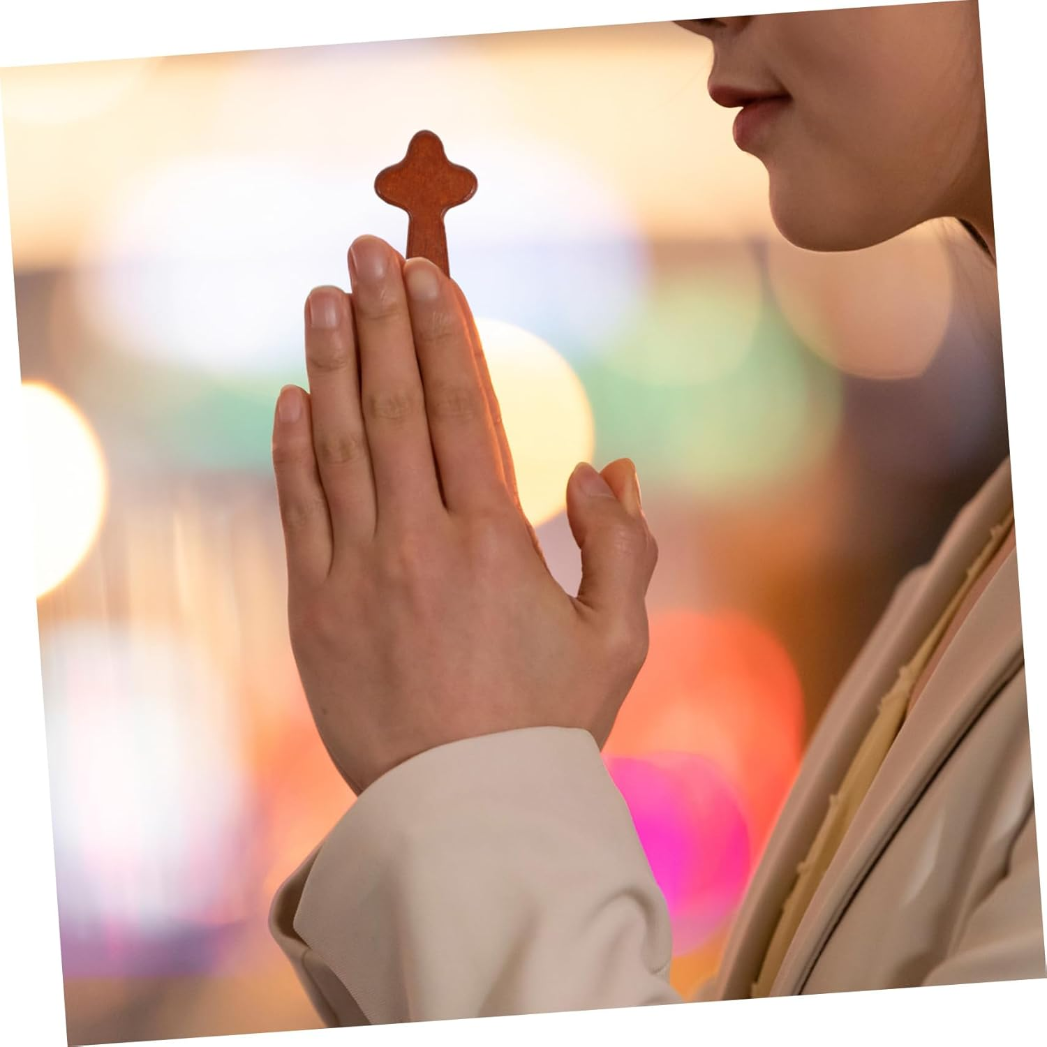 FUTUREORYY 3Pcs Small Hand Held Wooden Cross Portable Pocket Prayer Crosses for Comfort and Peace for Baptism First Communion Mother Day image number 4