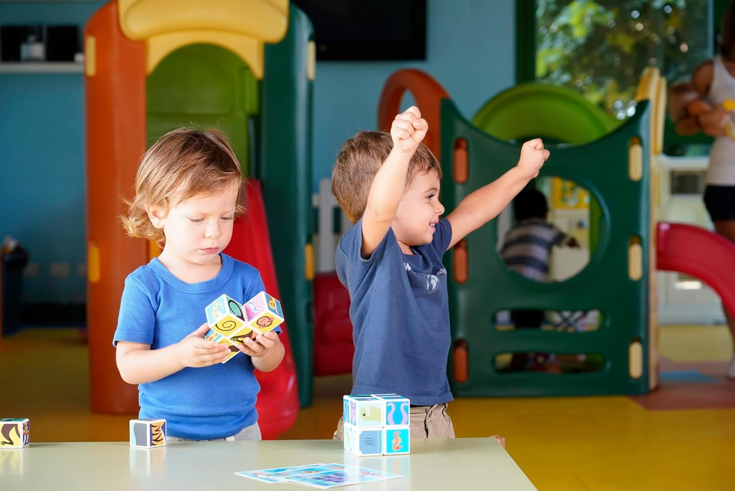 Geomag Magicube Jungle Animals - 6 Cubes - Magnetic Building Set, 145 image number 2