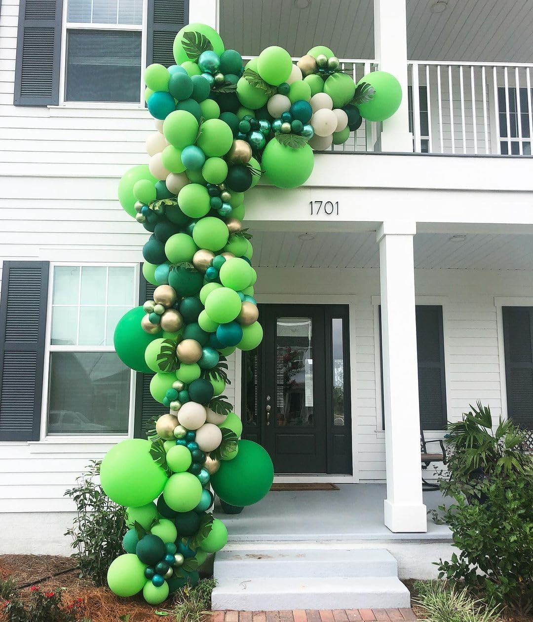 Lumjoy Large Balloons 6Pack 36 Inch Giant Green Latex Balloons with 5M Silver Ribbon, Jumbo Party Balloons for Jungle Theme Birthday Decor, Photo Backdrop & Festival image number 2