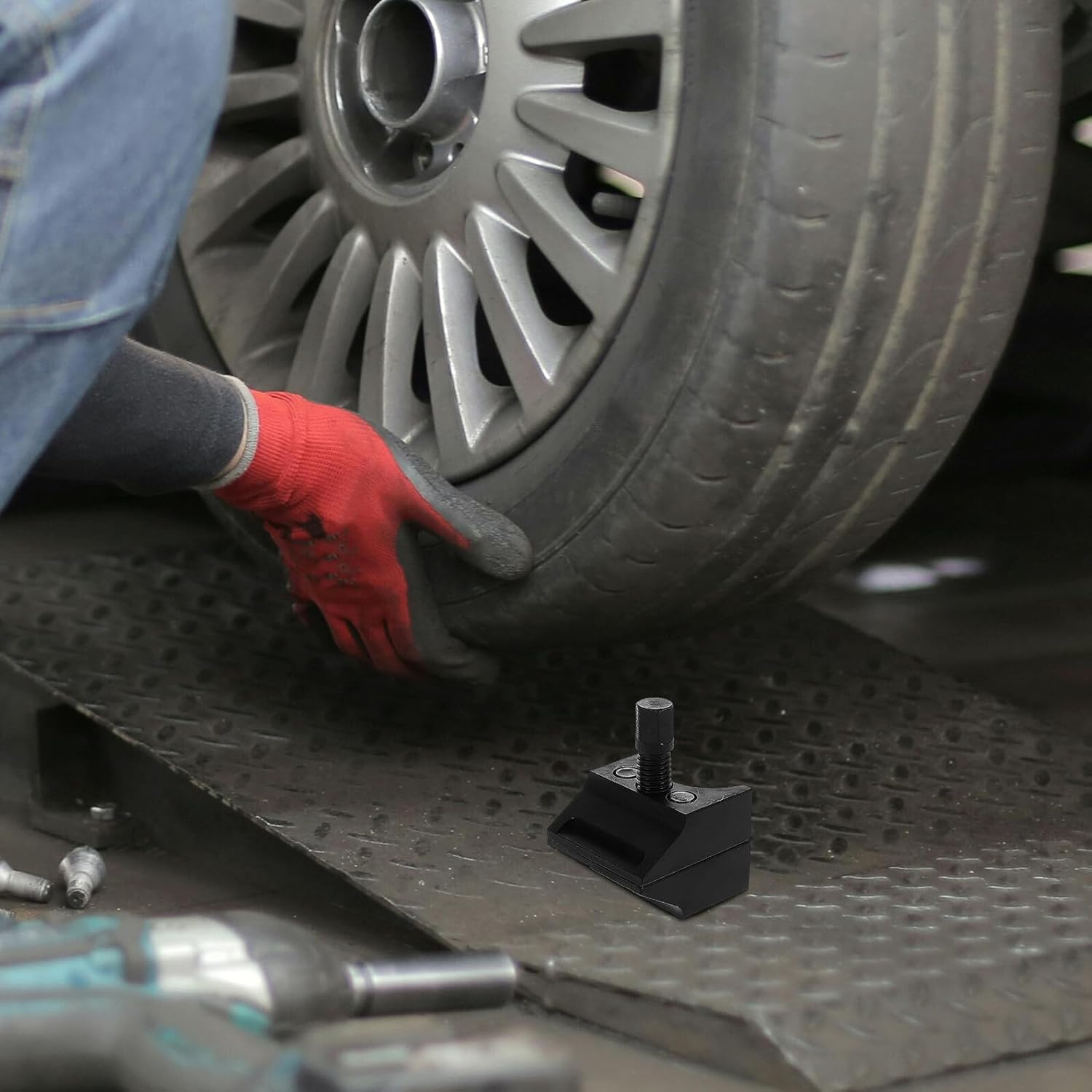 LALADEFIEE Double-Ended Splitter for Car Suspension and Steering Spreader Tool Suspension Strut Split Hub Clamp Versatile Automotive Repair Equipment Compatible with Multiple Models image number 1