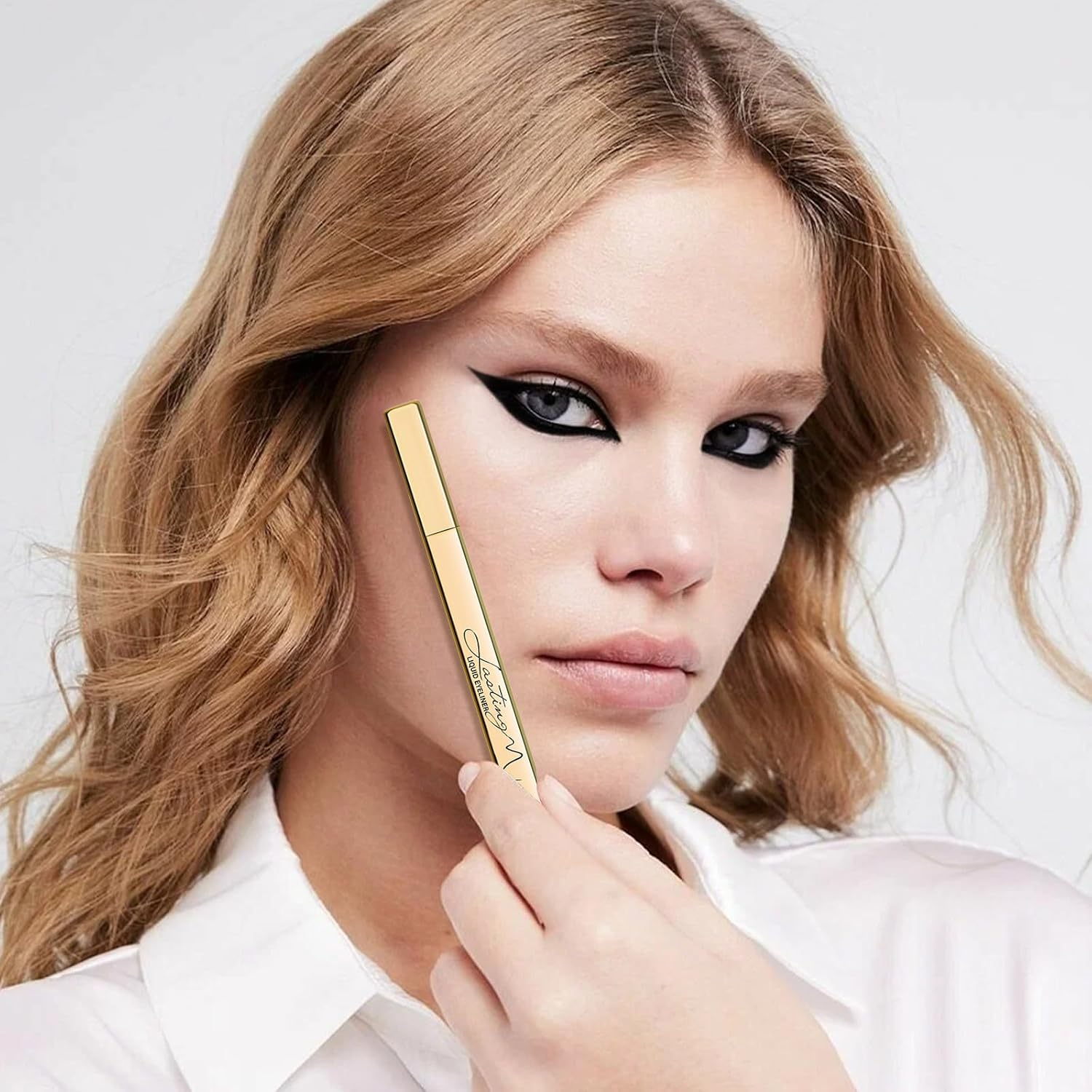 Boobeen Liquid Eyeliner, Waterproof Eyeliner Pen with Felt Tip, Liquid Ink Eye Liner Pen to Create Bold Eye Looks, Smooth Application, Black image number 2