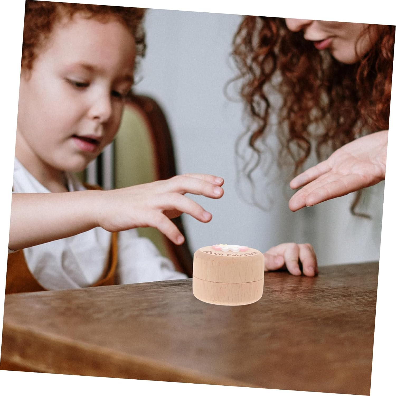 Wooden Tooth Holder Box Portable Boys and Girls Teeth Collector Fetal Hair Saver Organizer image number 3