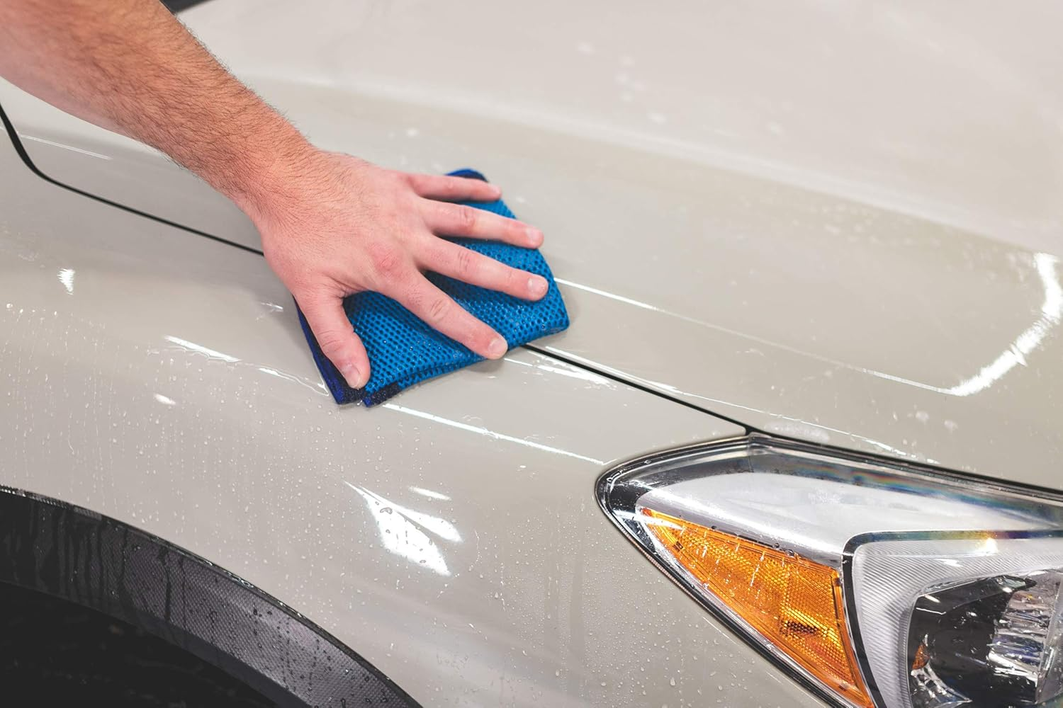 The Rag Company - Ultra Clay Decontamination Towel - Effective Cleaning & Release of Paint Contaminants; Increase Wax and Sealant Bond; Enhance Gloss and Depth of Color; Fine Grade (12In. X 12In.) image number 6