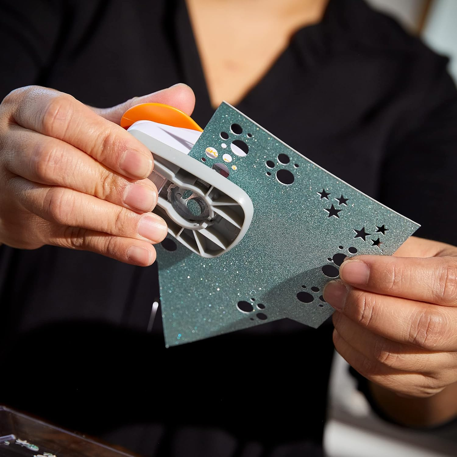 Fiskars Hole Punch Confetti Maker Set (4-Pack) - Stars, Hearts, Circles and Rectangle Shapes - Arts and Crafts Tools