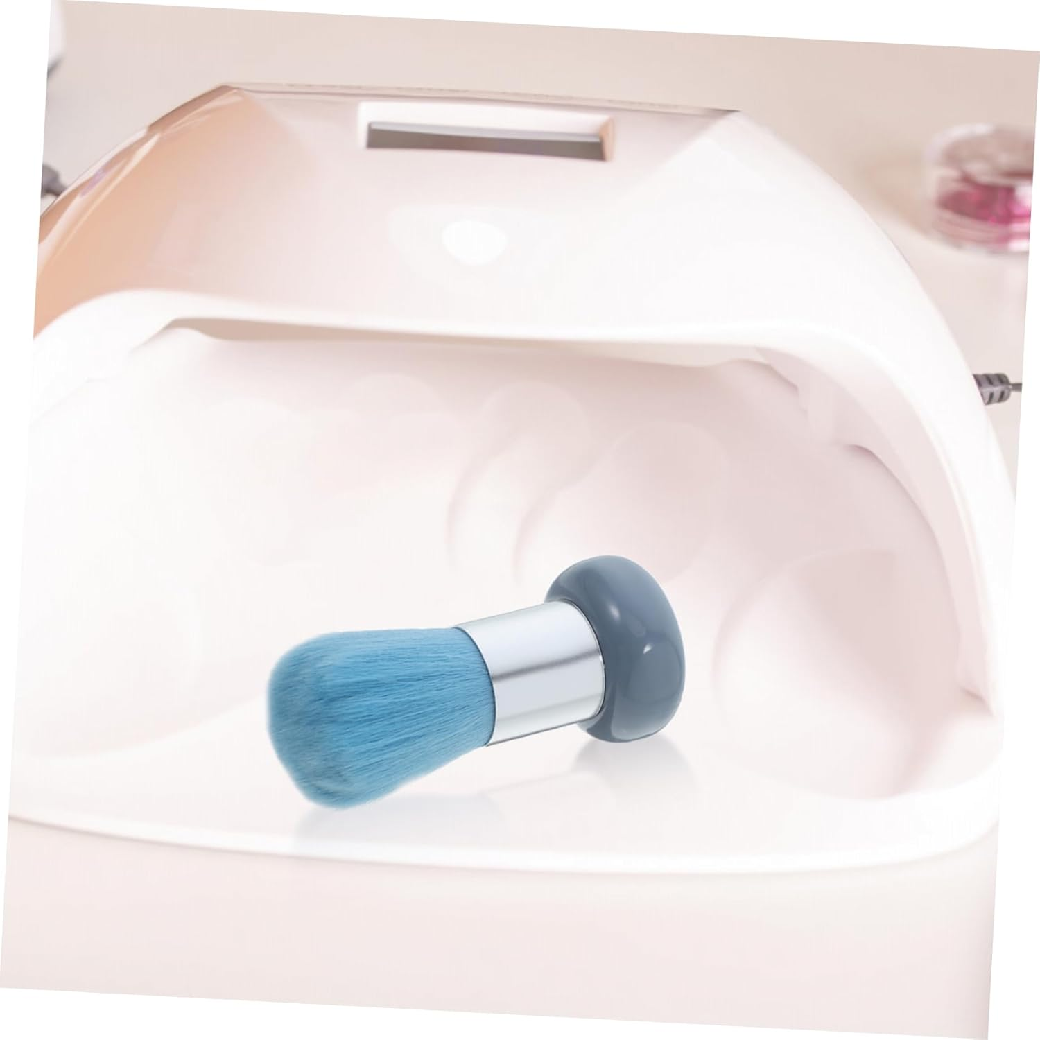 VICASKY Ergonomic Handle Nail Dust Brush Soft Bristles Fingernail Brush for Nail Art Cleaning image number 2