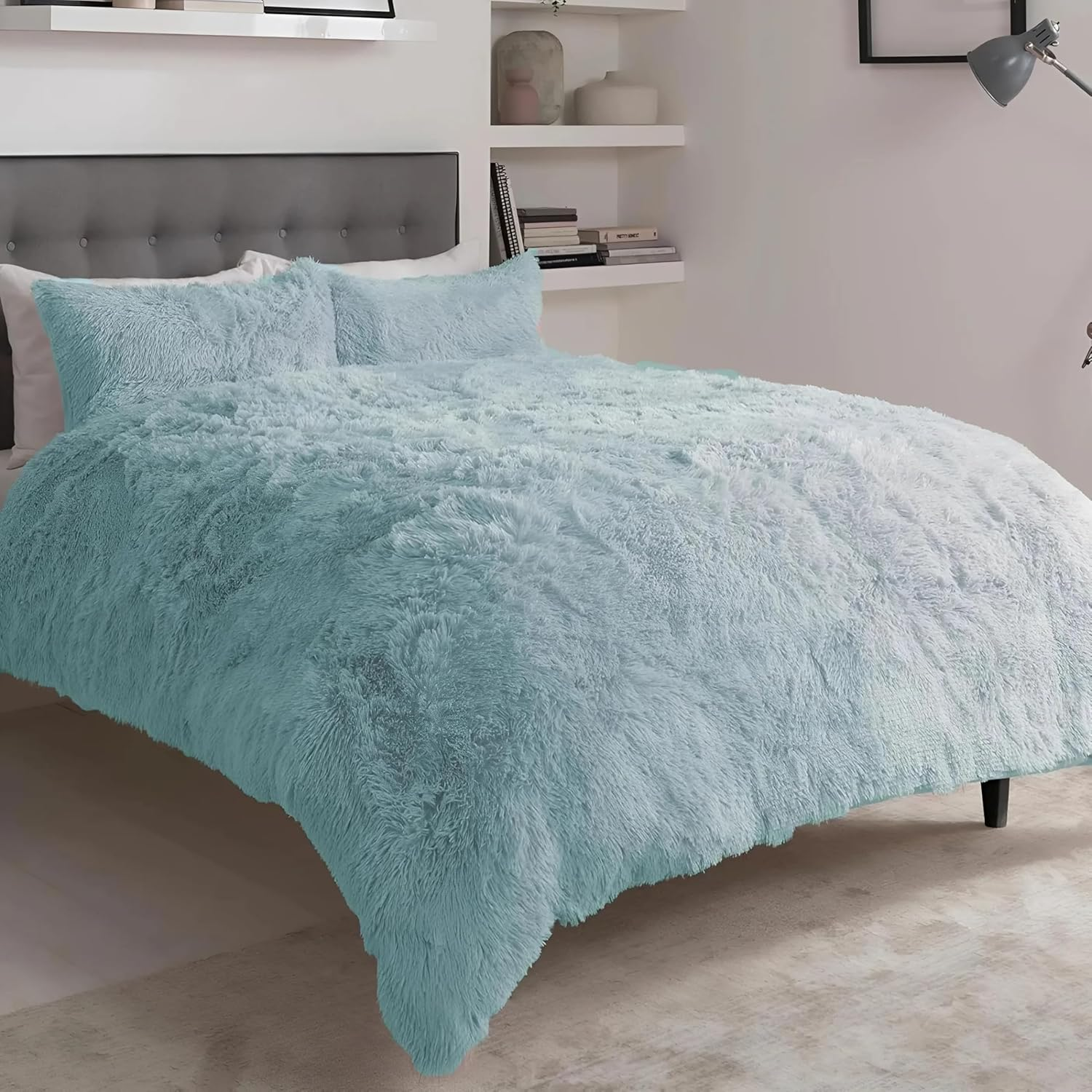 EZONEDEAL Quilt Set, Ultra Soft Microfiber Lightweight Bedding Bedspread Coverlet for All Season with 1 Quilt 2 Pillow Sham, Thermal Quilt Cover Set, Modern Style Coverlet (Peach, Single)