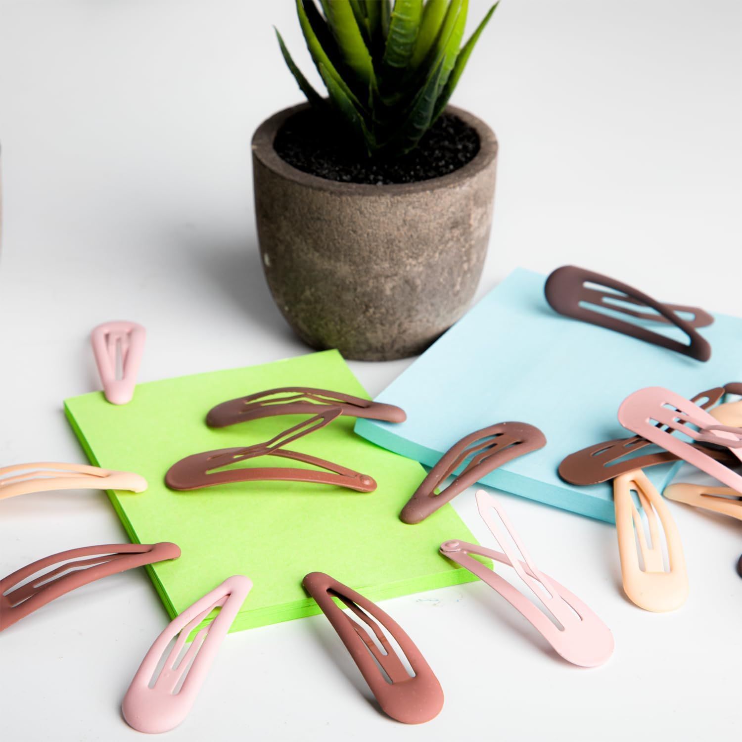 Girls' Hair Clips, 5Cm Girls' Hair Clips - Non-Slip, 30 PCS Cute Solid Colors Hair Accessories Hair Pins for Women, Girls, Cute Snap Hair Accessories for Fine/Thick Hair,Suitable for Daily Wear image number 5