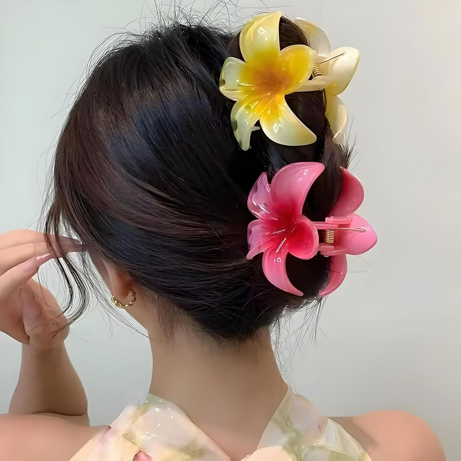MYTOAU 8 Pack Claw Clips for Women,Hawaiian Plumeria Hair Accessories,Flower for Women,Nonslip Hair Girls, Large Claw Clips for for Wedding, Party, Vacation, Beach Decoration