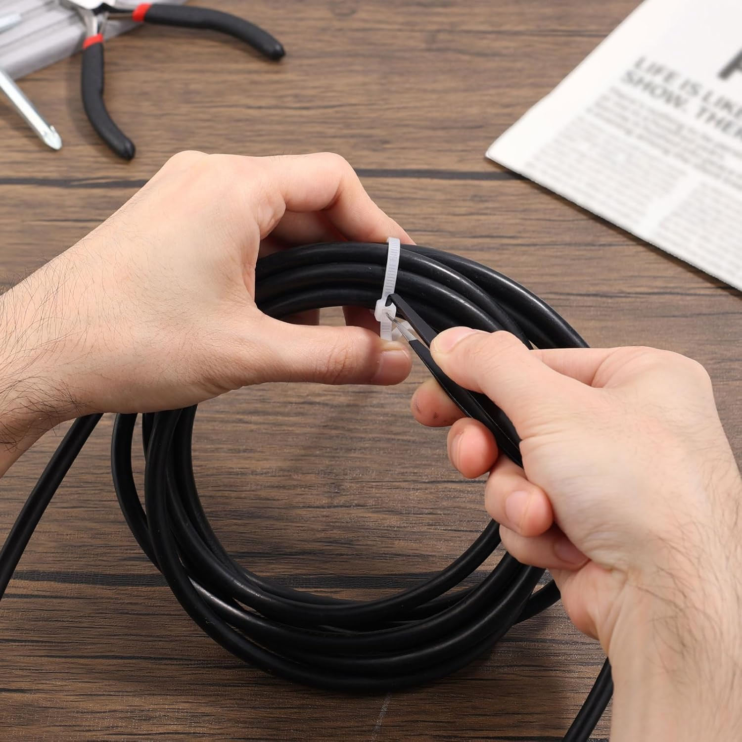 BOXOB Cable Tie Opener Tool, Black Stainless Steel Zip Tie Cutters Reusable Zip Ties Remover Tool for Nylon or Plastic Zipper Tape image number 1