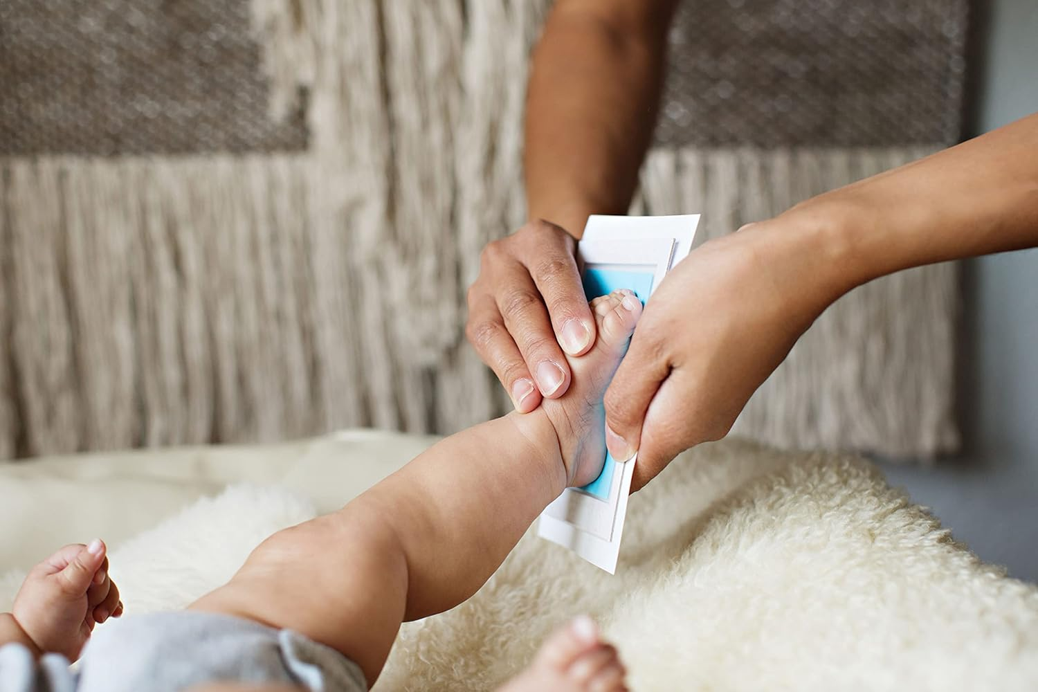 Pearhead Newborn Baby Clean Touch Ink Pad with 2 Imprint Cards, Blue image number 1