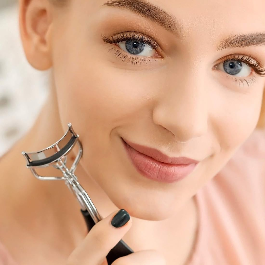 ZORVYN Pack of 60 Replacement Pads Universal Replacement Rubber Bands for Eyelash Curler Makeup Tool for Women and Girls (Black)