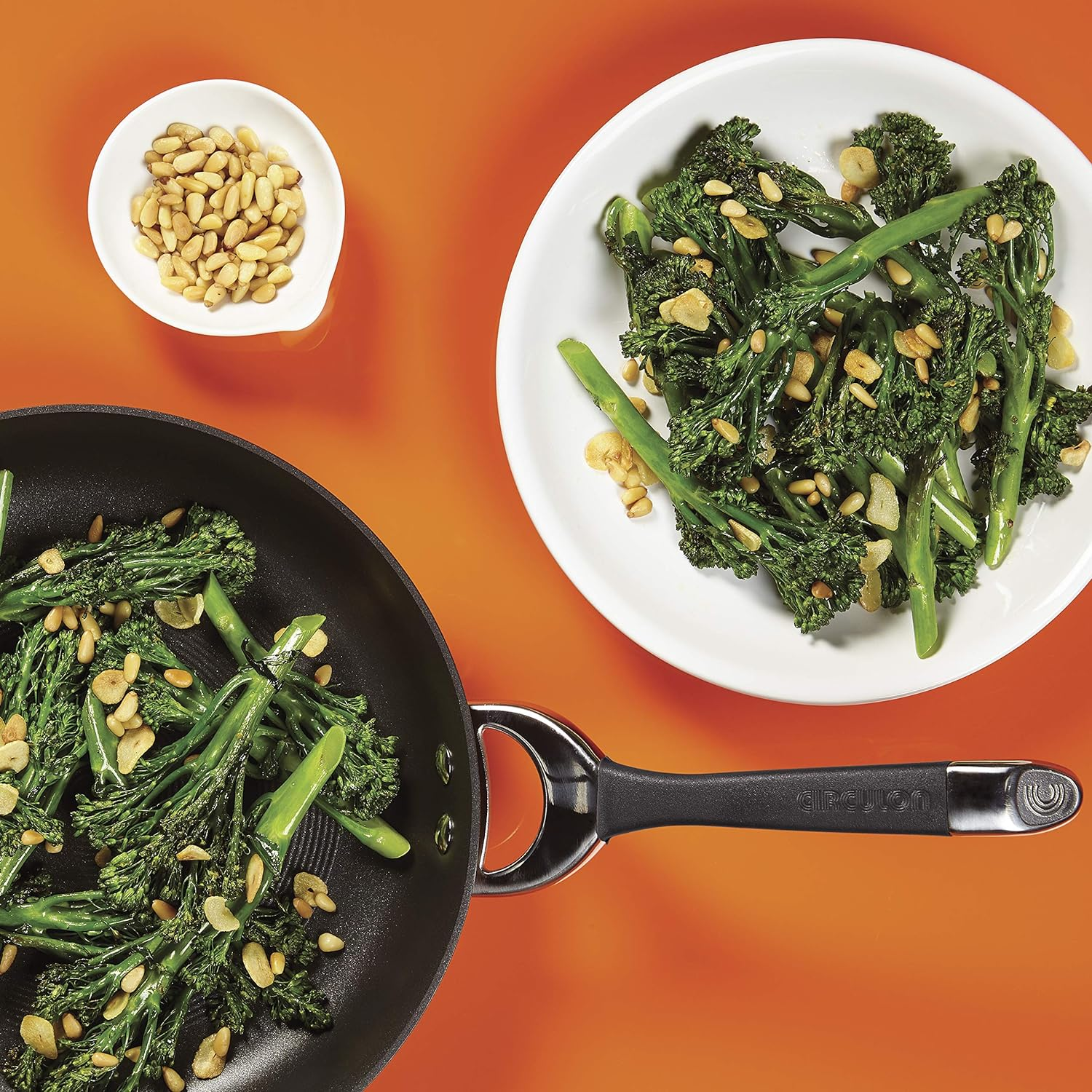 Circulon 87380 Symmetry Hard Anodized Nonstick 10-Inch and 12-Inch Skillets Twin Pack, Black, 2-Pack image number 2