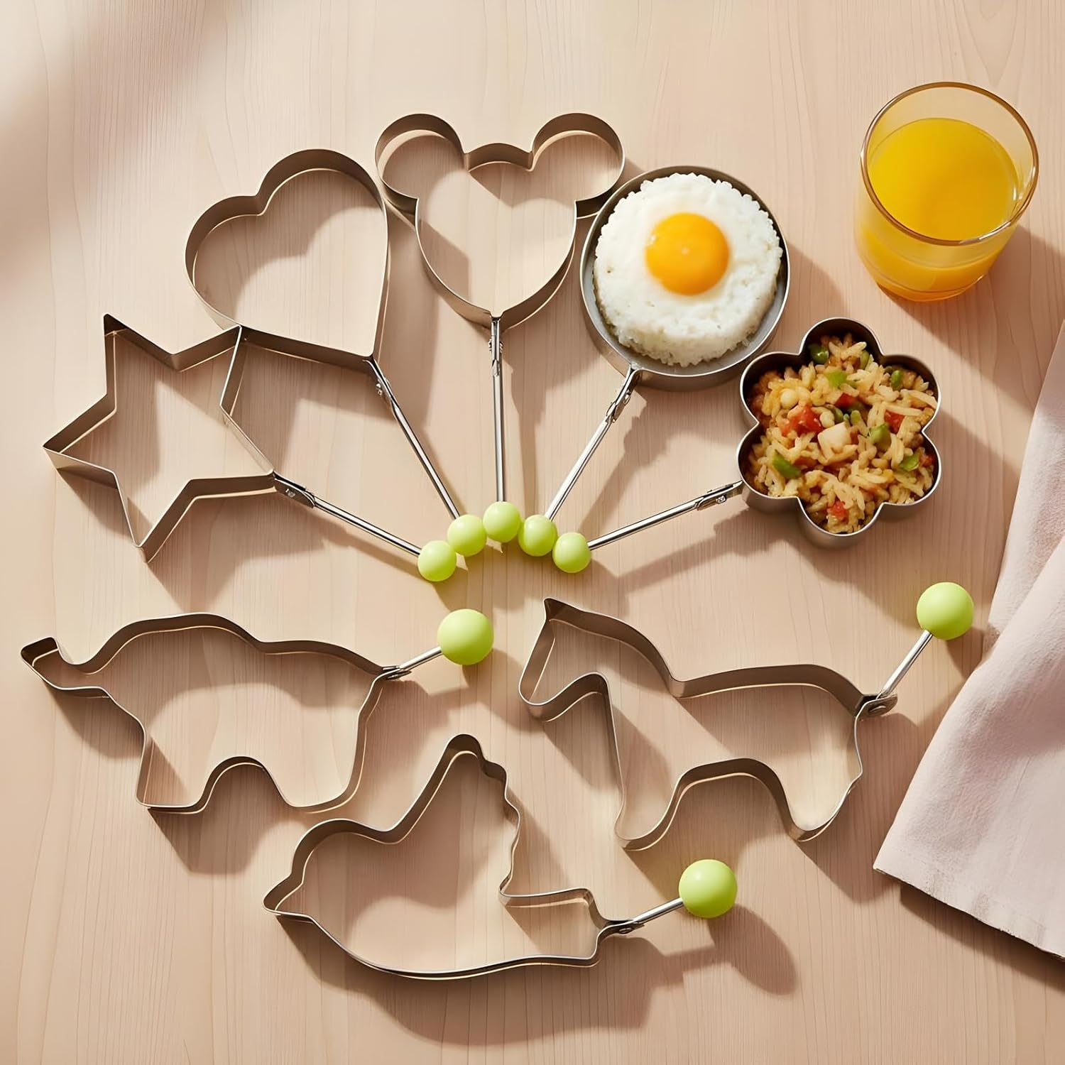 Frying Egg Ring,8 Shape Molds Kitchen Gadget with Brush - Kitchen Egg Shaper Rings - for Hamburger Salad Sandwich Pancake Omelette image number 3