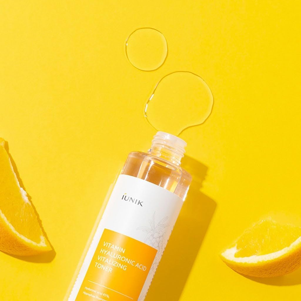 Iunik Vitamin Hyaluronic Acid Vitalizing Toner 200 Ml image number 1