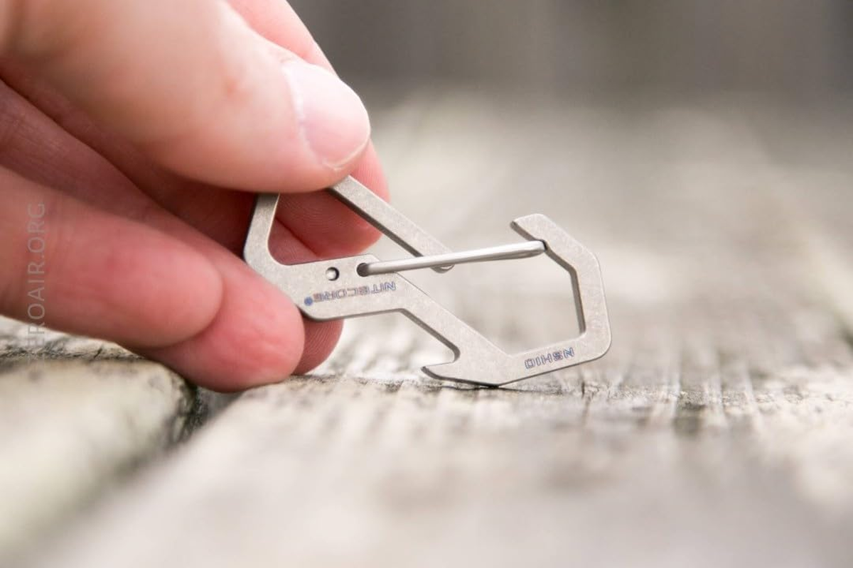 NITECORE NSH10 Titanium Multi-Use Snap Hook Keychain Carabiner, Everyday Carry and Outdoor Travelling for Accessories Including Keys, Keychain Lights, Bottles, Ropes and Pouches, Silver