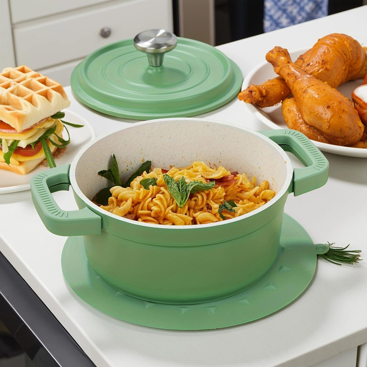 Granite Casserole Soup Pot with Lid, 4.7L, Dual Handles, Small Cookware for Braising image number 6