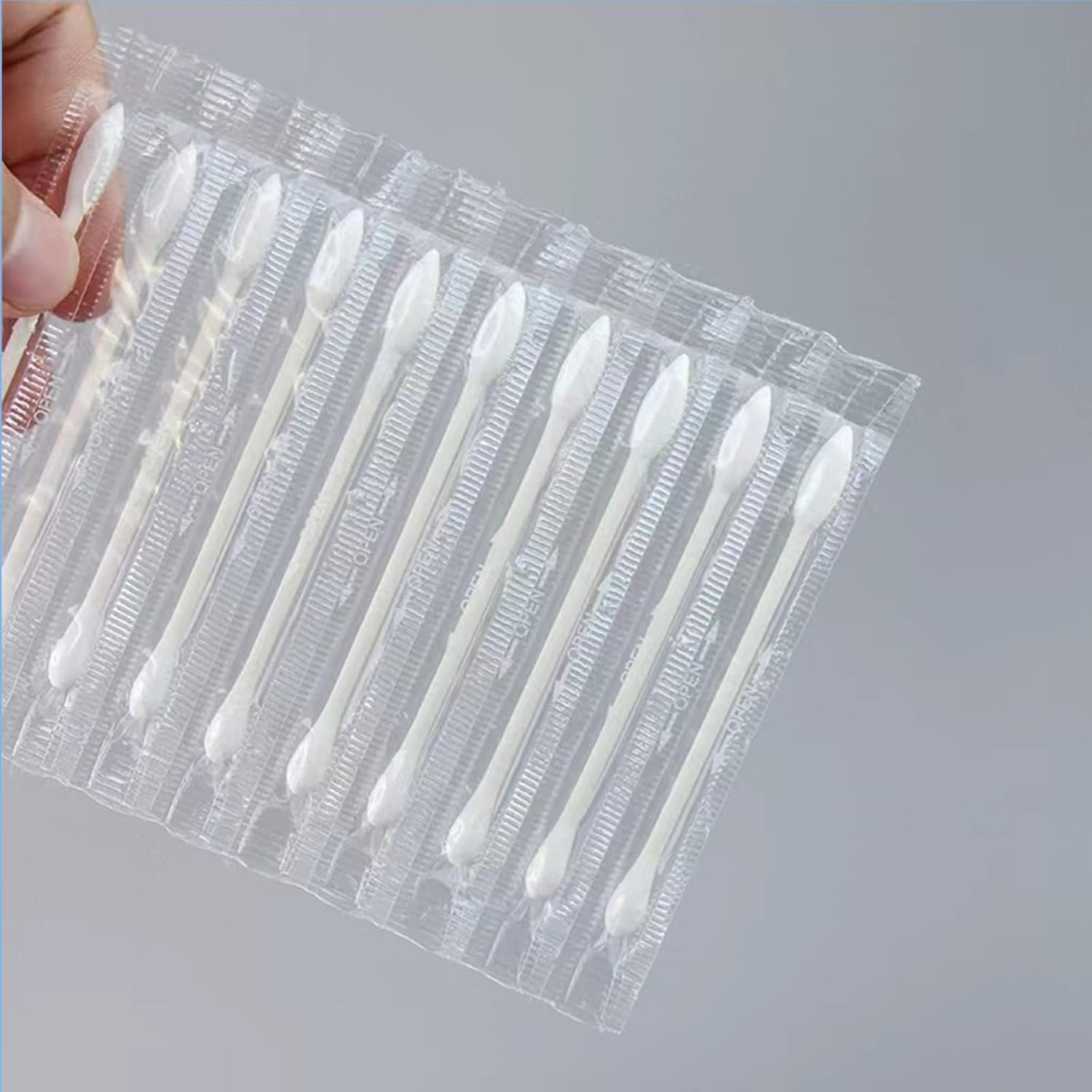 Cotton Swab Individually Wrapped, 200 Count Natural Cotton Buds, Double Tipped Cotton Tips for Ear, Beauty Care, Cleaning (White, round & Pointed Shape Cotton Heads)