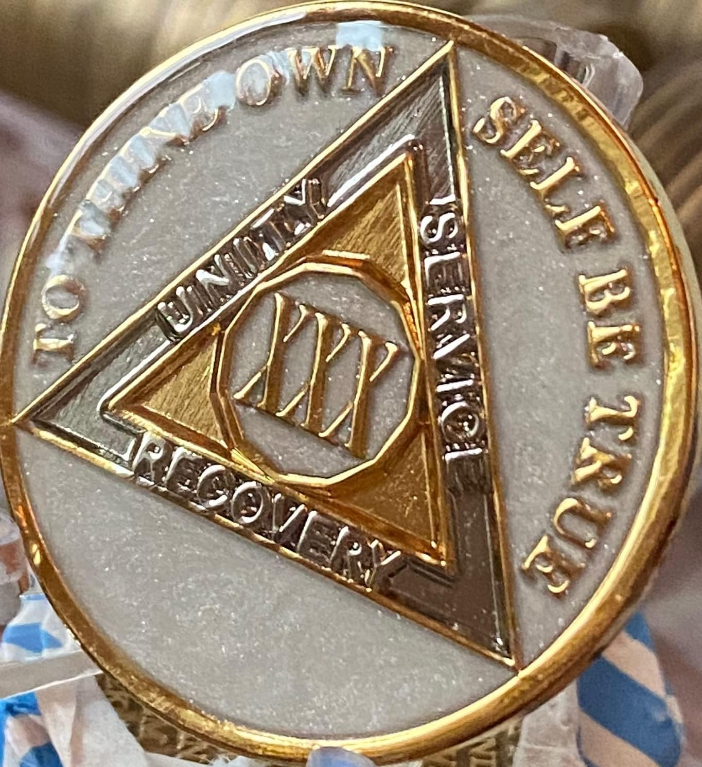 30 Year AA Medallion Opulent Pearl Silver Swirl Tri-Plate Sobriety Chip image number 1