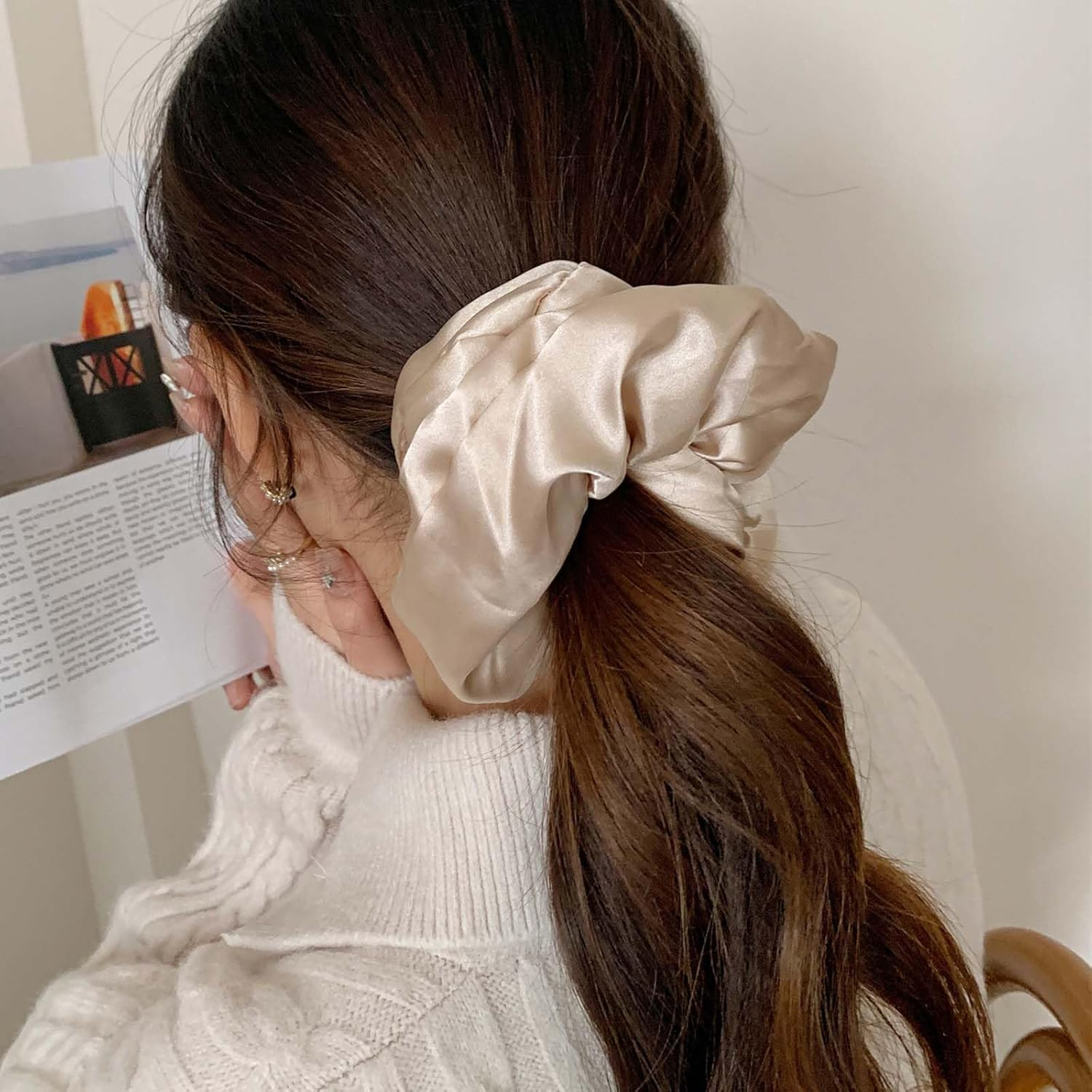 Inateannal Vintage Satin Silk Hair Bobbles Large Satin Elastic Hair Bobbles White Large Satin Hair Bobbles Scrunchy Oversized Thick Hair Bobbles Satin Ponytail Holder Hair Bands image number 3