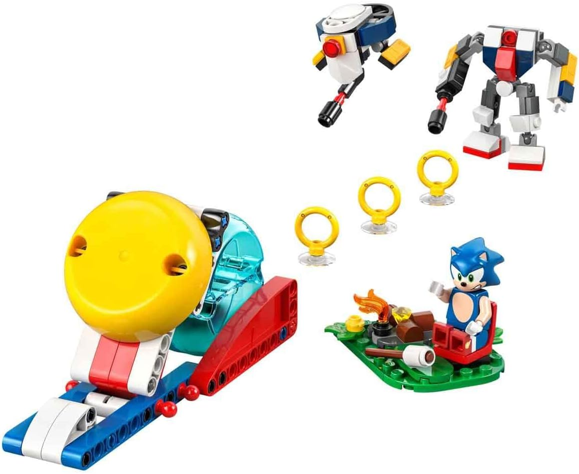 LEGO Sonic the Hedgehog: Sonic&rsquo;S Campfire Clash Toy for 7+ Year Old Boys & Girls, Building Set with 4 Character Figures, Gold Rings and Chaos Emerald, Kids Toys for Retro Video Game Fans 77001 image number 3