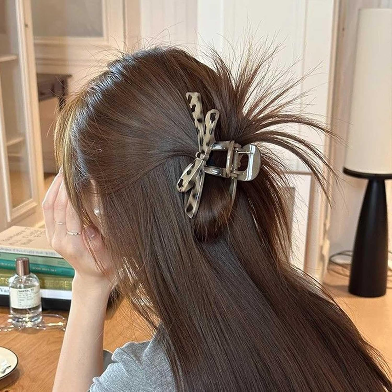 Inateannal Vintage Large Bow Claw Clips Large Turtle Plastic Hair Claw Acrylic Leopard Print Hair Clips Thick Curly Non-Slip Hair Clips Strong Hold Bow Hair Accessories image number 4
