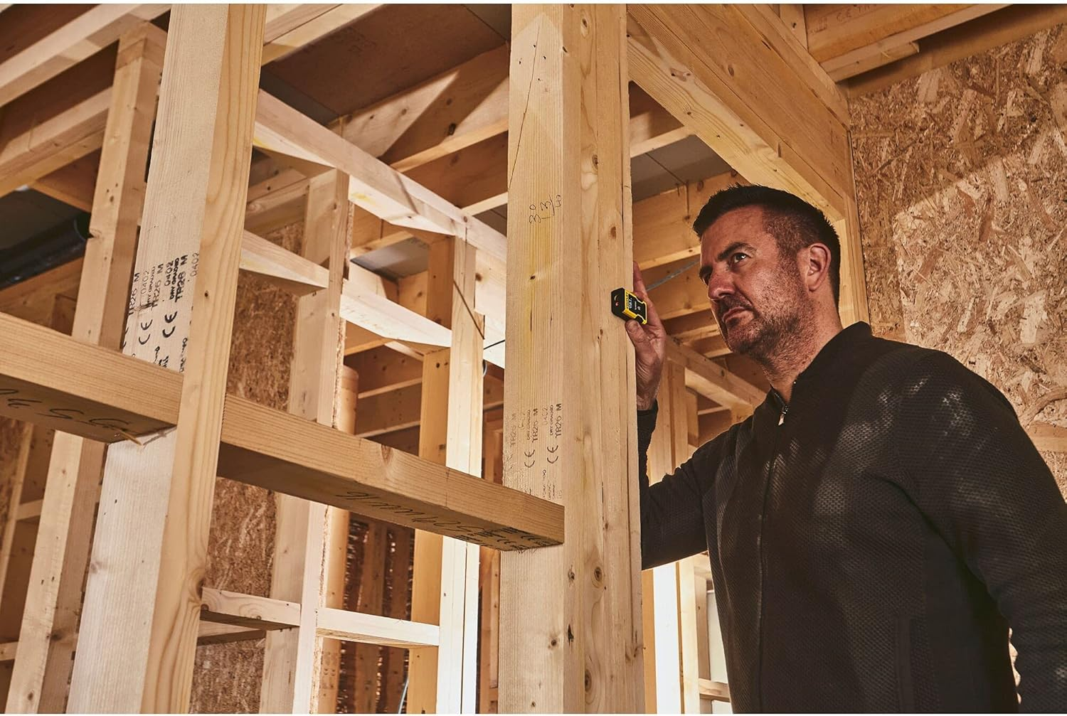 Stanley Pocket Laser Distance Measure 12M (TLM40) STHT77666-0, Black+Yellow image number 3