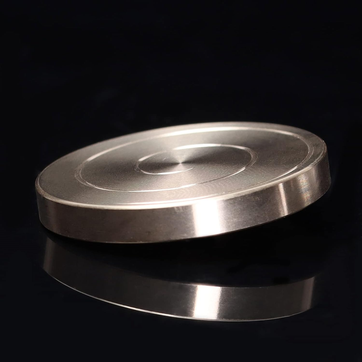 JZENT Kinetic Desk Toy Brass Spinning Top Visual Illusion Office Decompression Adult Anxiety Relief Fidget Toy JT-07