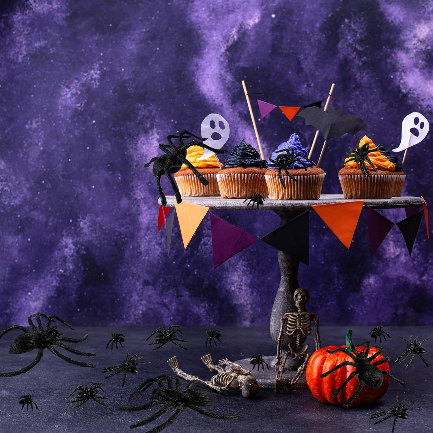 VOVEA 60PCS Realistic Halloween Plastic Spiders Fake Black Scary Spiders Prank Props for Halloween Party Decorations image number 5