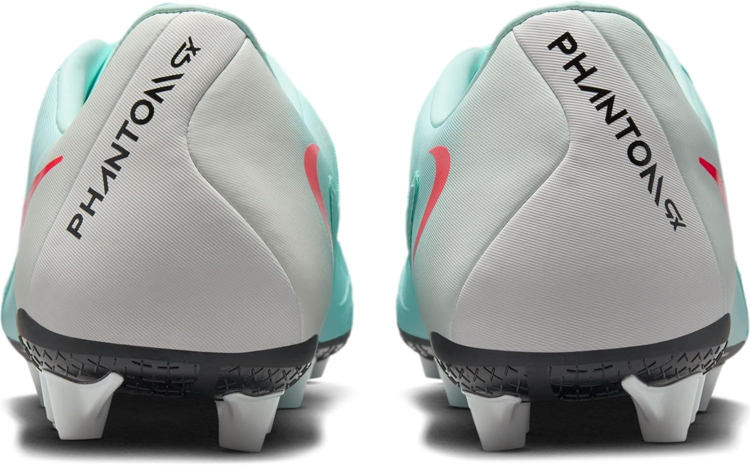 Nike Unisex Phantom Gx 2 Club Sneaker