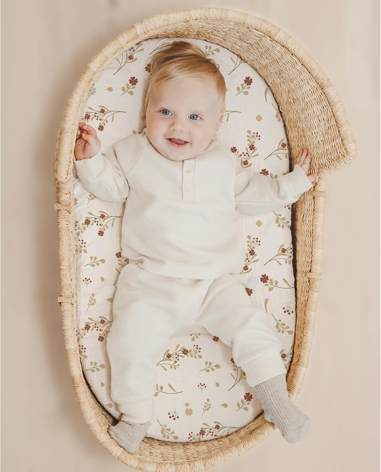 Konssy 2 Pack Muslin Fitted Bassinet Sheets for Baby Girl Boy, Soft Breathable Baby Bassinet Sheets Fit for Baby Bassinets, Cradle, Moses Basket Oval Rectangle Pad/Mattress (Chestnut, Floral) - Blossom,Cream image number 3