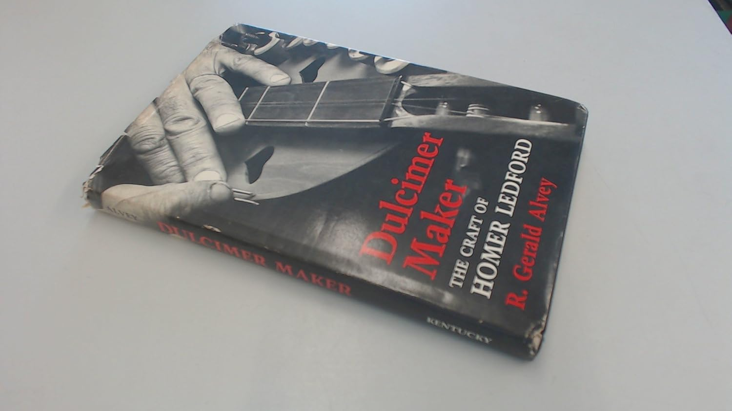 Dulcimer Maker: the Craft of Homer Ledford image number 1