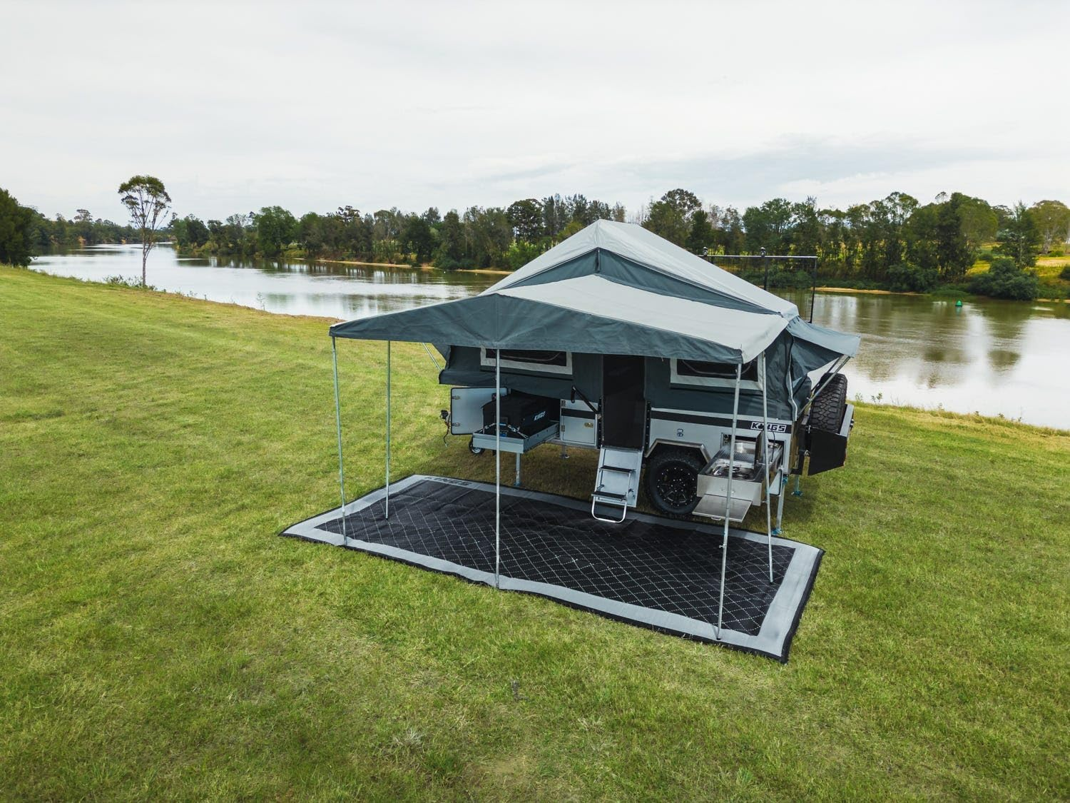 Kings Outdoor Caravan Floor Mat | Reversible | 5M X 2.4M image number 6
