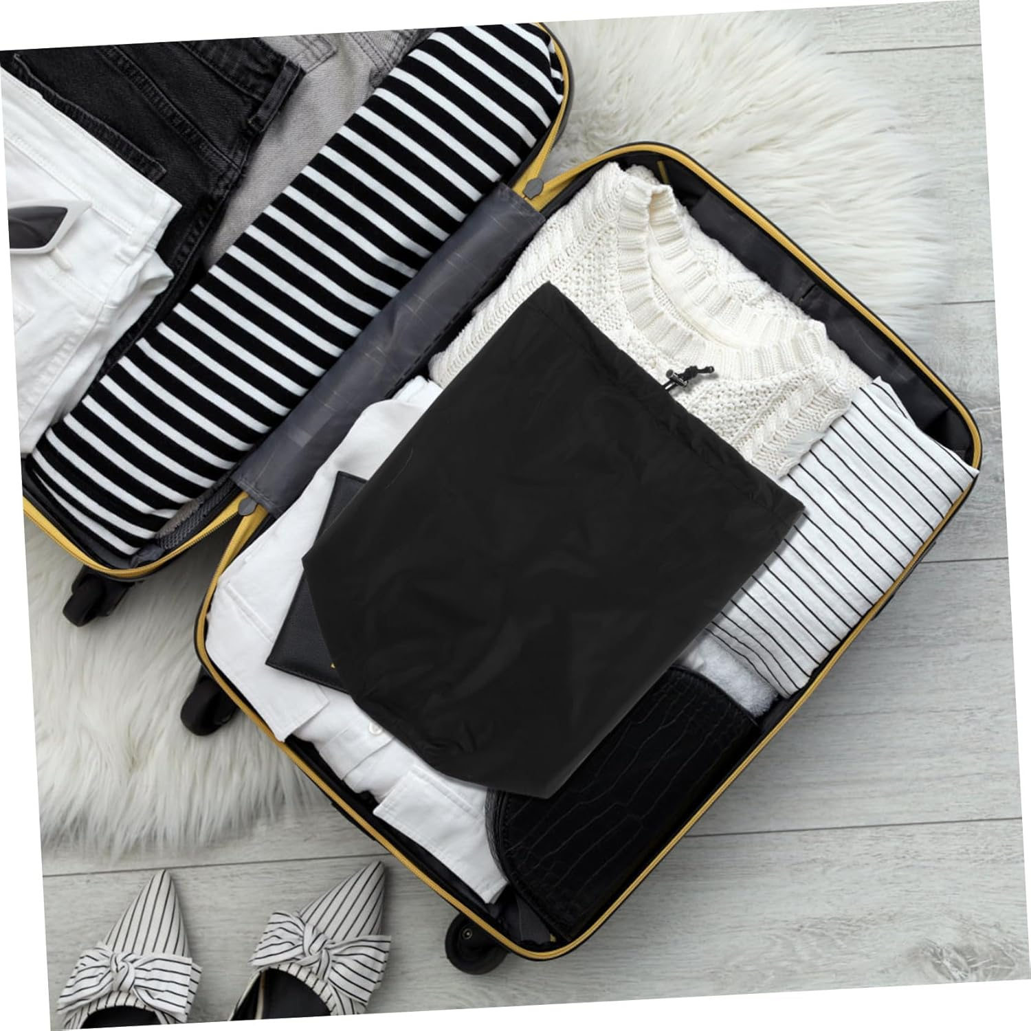 Happyyami down Jacket Storage Bag Waterproof Drawstring Garment Bag for Coat Lightweight Clothes Pouch Travel Raincoat Windbreaker Storage (Diameter 16.5Cm X Height 33Cm, Black) image number 4