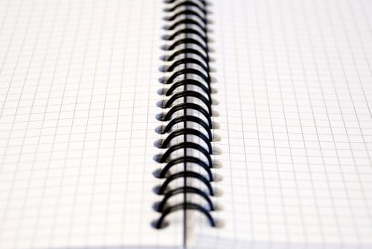 Pukka Pad, A4 Squared Metallic Jotta Book 3 Pack &ndash; 29.7 X 23Cm &ndash; Wirebound Notebook with 80GSM Paper &ndash; Features 4-Hole Punch Margins and Perforated Edges - 200 Pages, Green