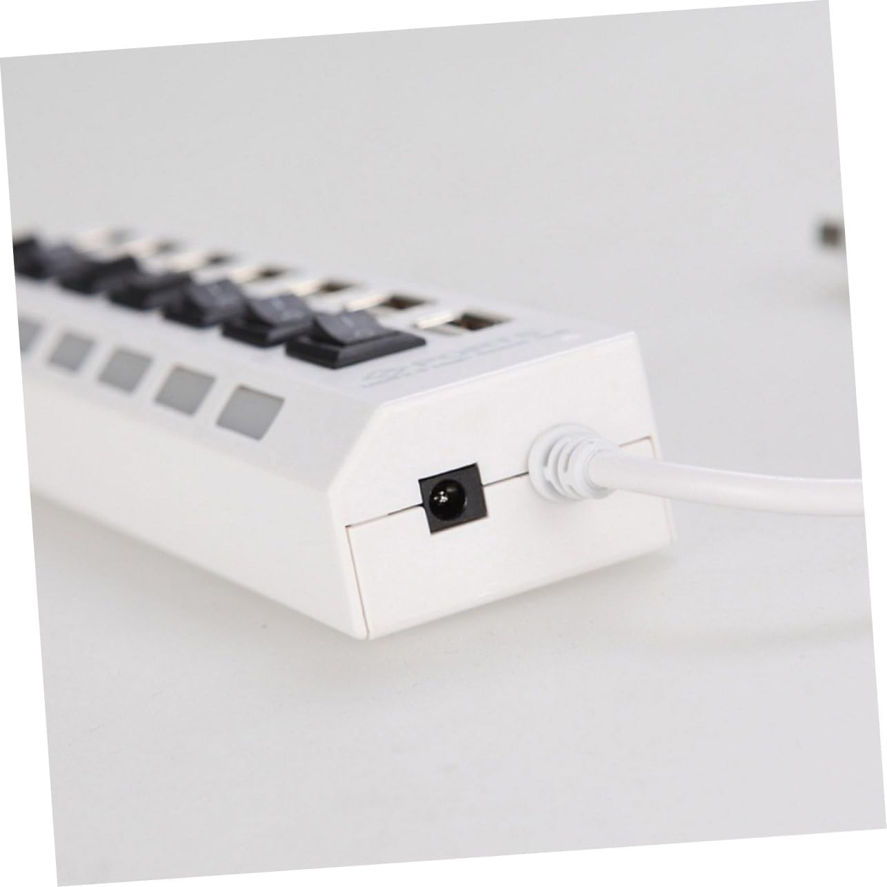7 Laptop USB HUB Practical USB Splitter Daily Use USB HUB High Splitter Plug Four-Port USB Individual Hub Ultra Thin Laptop USB Hub for Laptop Portable White Socket