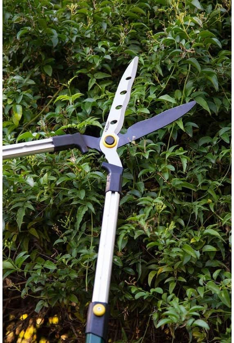 Cyclone Wavy Telescopic Hedge Shears, 845 Mm