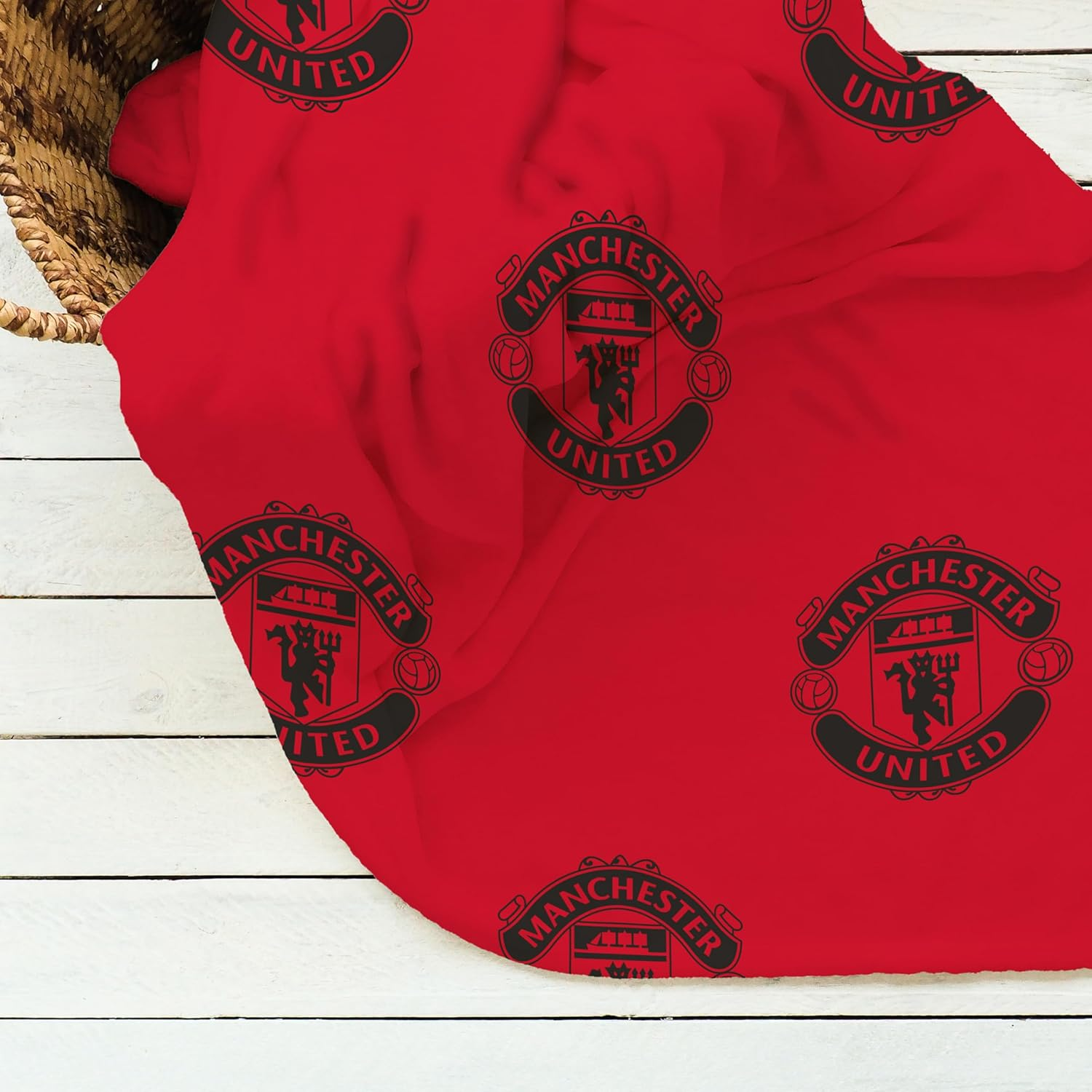 Manchester United FC Character World Official Fleece Blanket | Super Soft Warm Throw with Sherpa Reverse, Football Team Design | Perfect for Home, Bedroom, Sleepovers & Camping | Size 120 X 150Cm image number 5