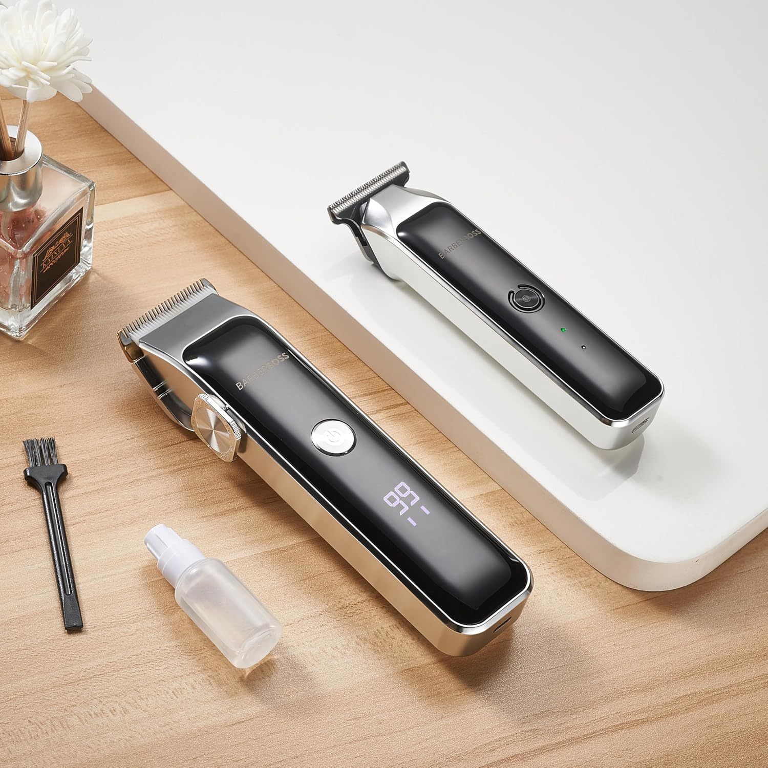 Barberboss Hair Clipper for Men, Cordless Beard Groomer with 7 Combs, Adjustable Length Dial, Dual Speed Settings, USB Charging & Ceramic Blades image number 5