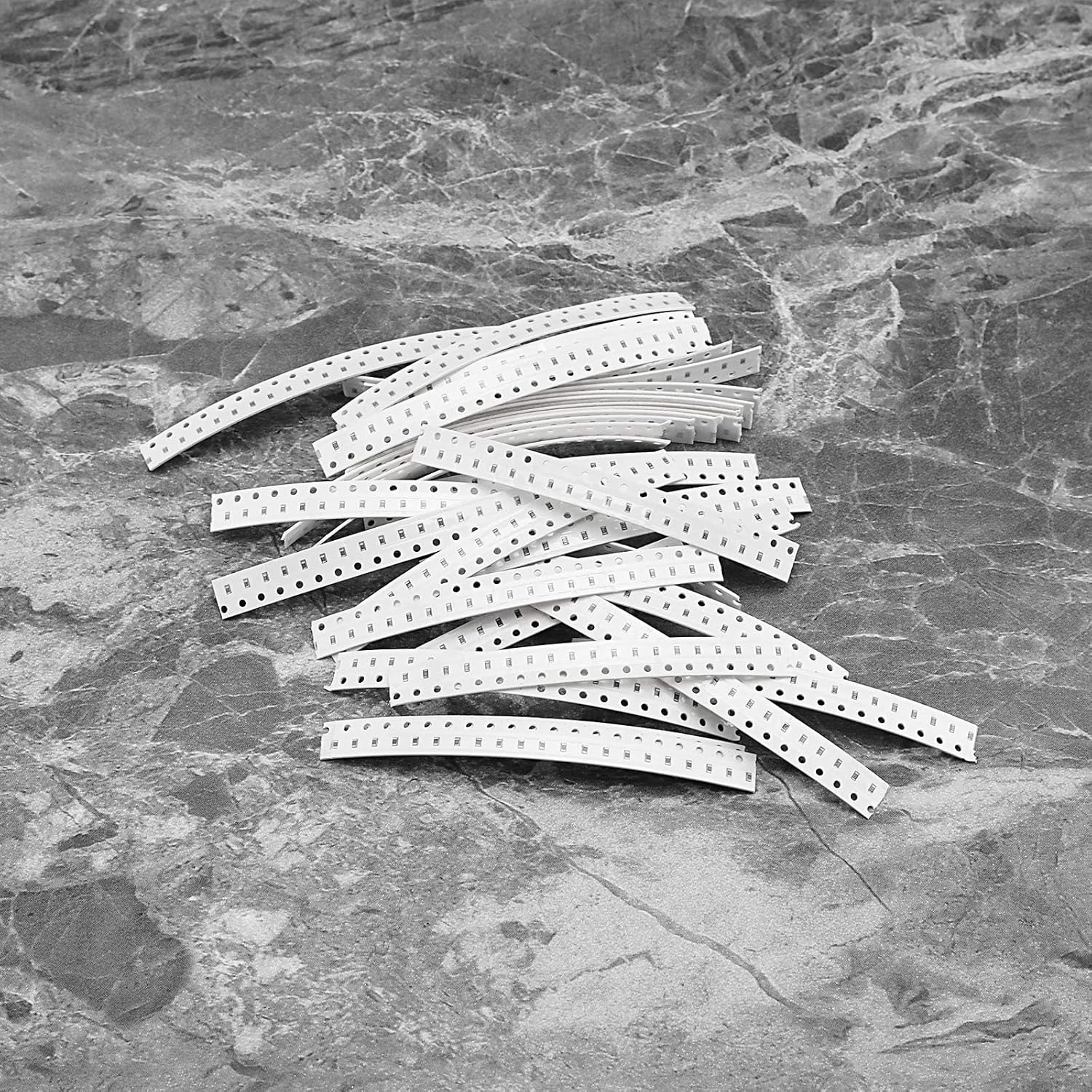 660Pcs 0603 Chip Resistor 0603 Resistor Kit SMD Chip Fixed Resistor Electronics Resistor Chip for TV LCD Monitors Radios Stereos Repairing image number 6