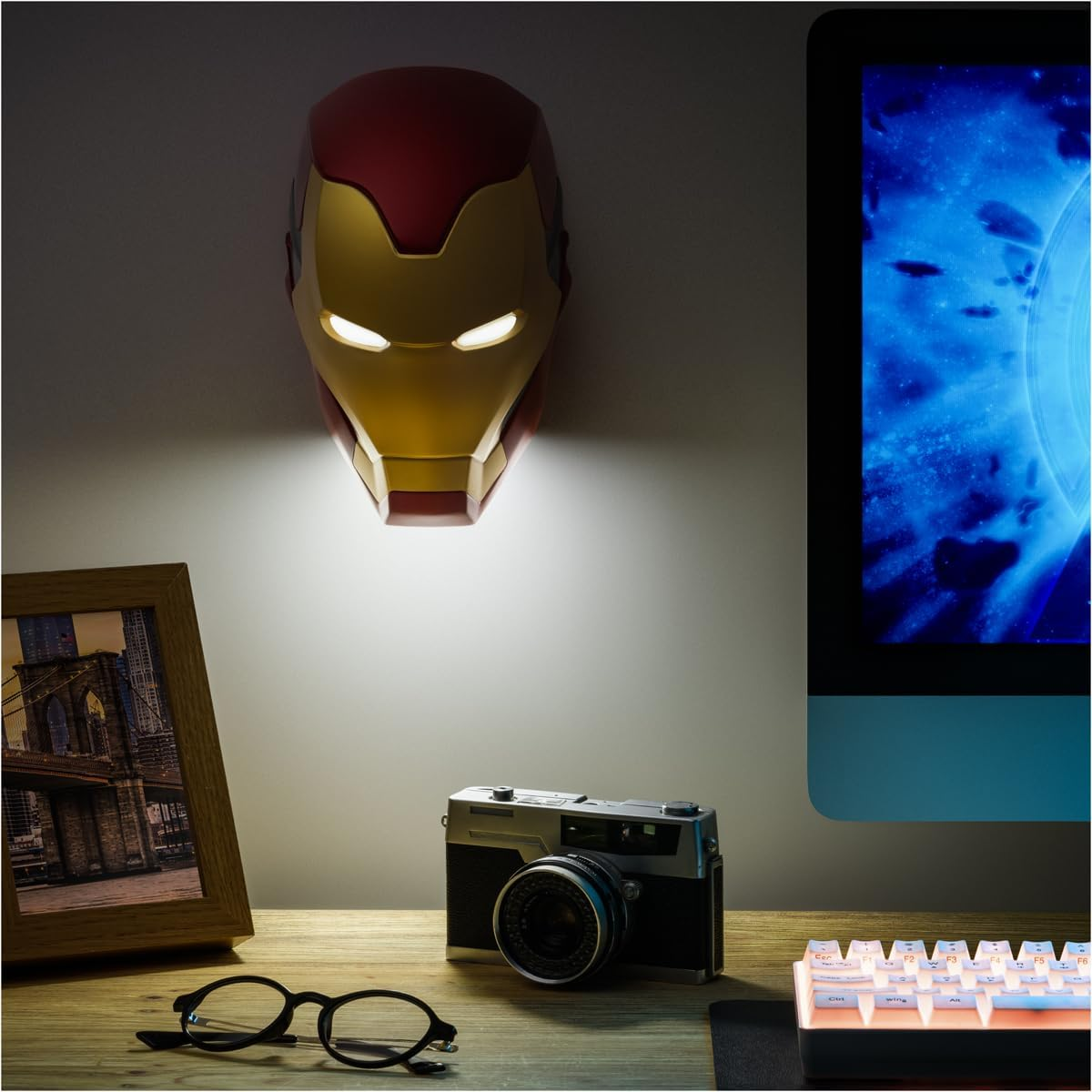 Iron Man Helmet Lamp - Officially Licensed, Tony Stark Mask, Marvel Fan Collectible, Avengers Bedside Lamp