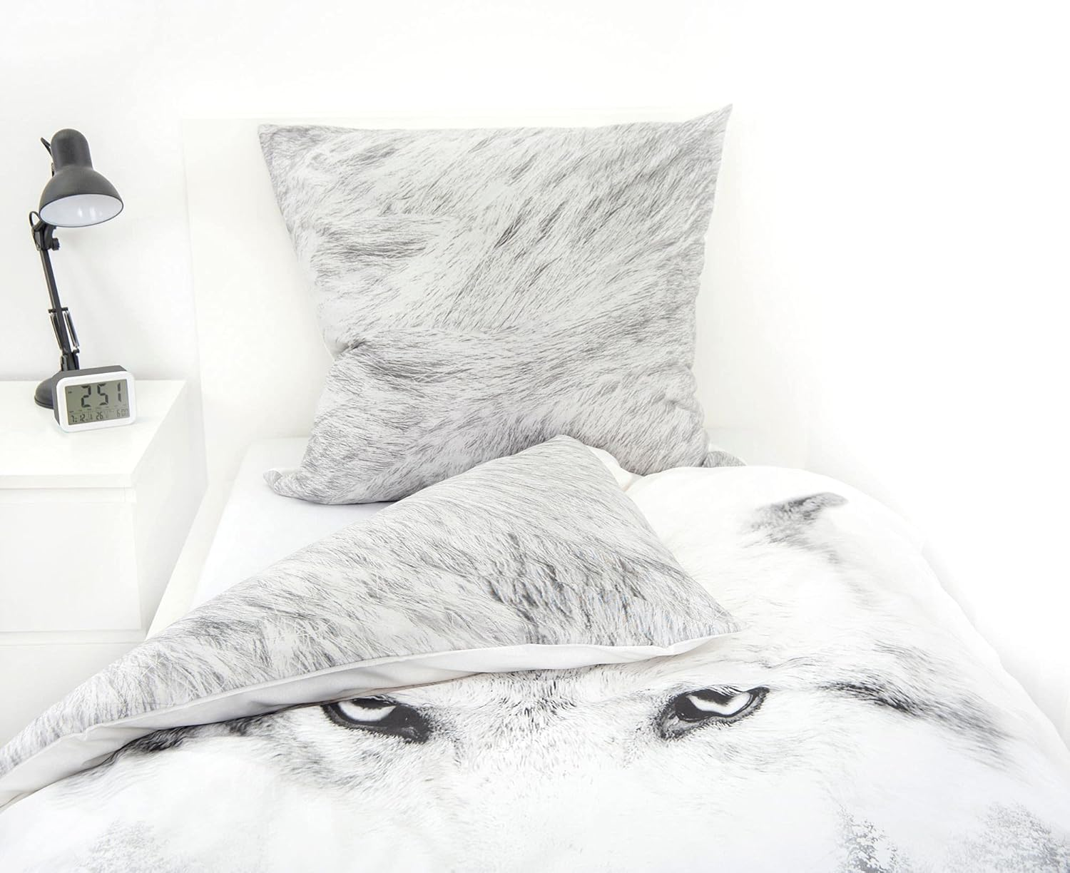 Klaus Herding Gmbh Flannel Bedding Set with Wolf 155 X 220 Cm 80 X 80 Cm plus Size
