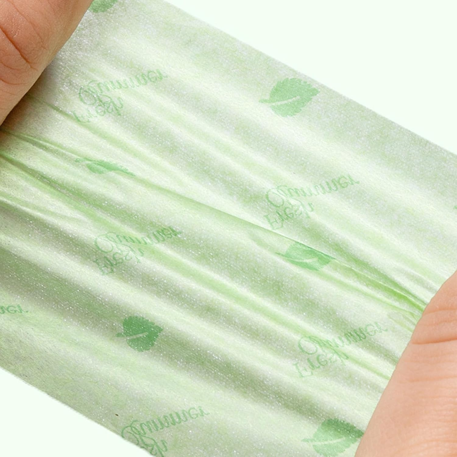 500 PCS Oil Blotting Paper, 100 Sheets Each Box, Refreshing Mint Scented Oil Blotting Sheets for Face & Nose, Skin Control for Oily Skin, Portable Oil Absorbing Tissues image number 5