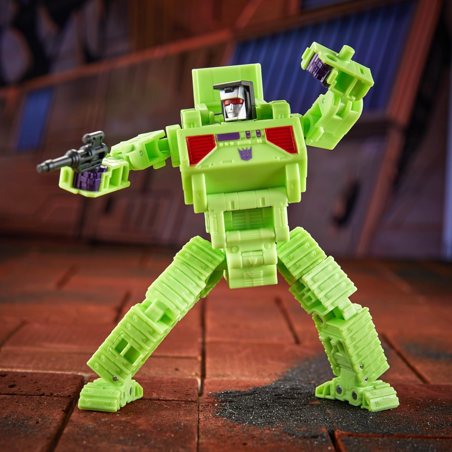 Transformers Toys Studio Series Deluxe Class Transformers: the Movie Bonecrusher, 4.5-Inch Converting Action Figure, Robot Toys, 8+ image number 2