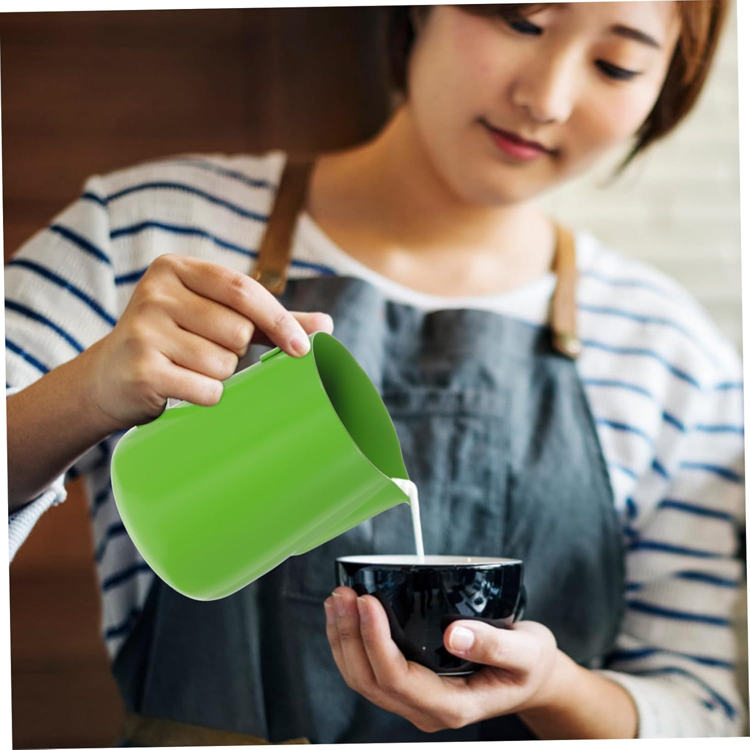 Gadpiparty Non-Stick Coated Stainless Steel Coffee Frothing Pitcher 600Ml Thickened Wall Milk Frother Jug for Latte Art, Green Milk Steaming Pitcher Suitable for Espresso Machines image number 1